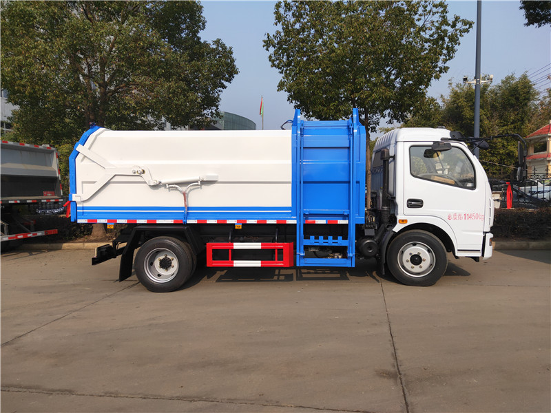 東風(fēng)8方掛桶垃圾車(chē)