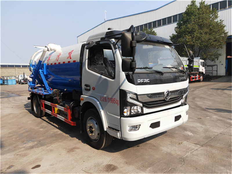 罐式8方污水污泥清運(yùn)車(chē)